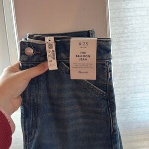 Madewell Balloon Jeans size 25- NWT